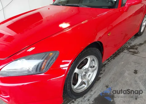 2001 Honda S2000 z USA, uszkodzony, nr VIN JHMAP114X1T000495